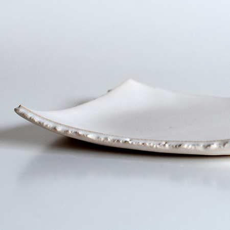 白マットの四方皿】萩焼窯元泉流山オンラインショップ