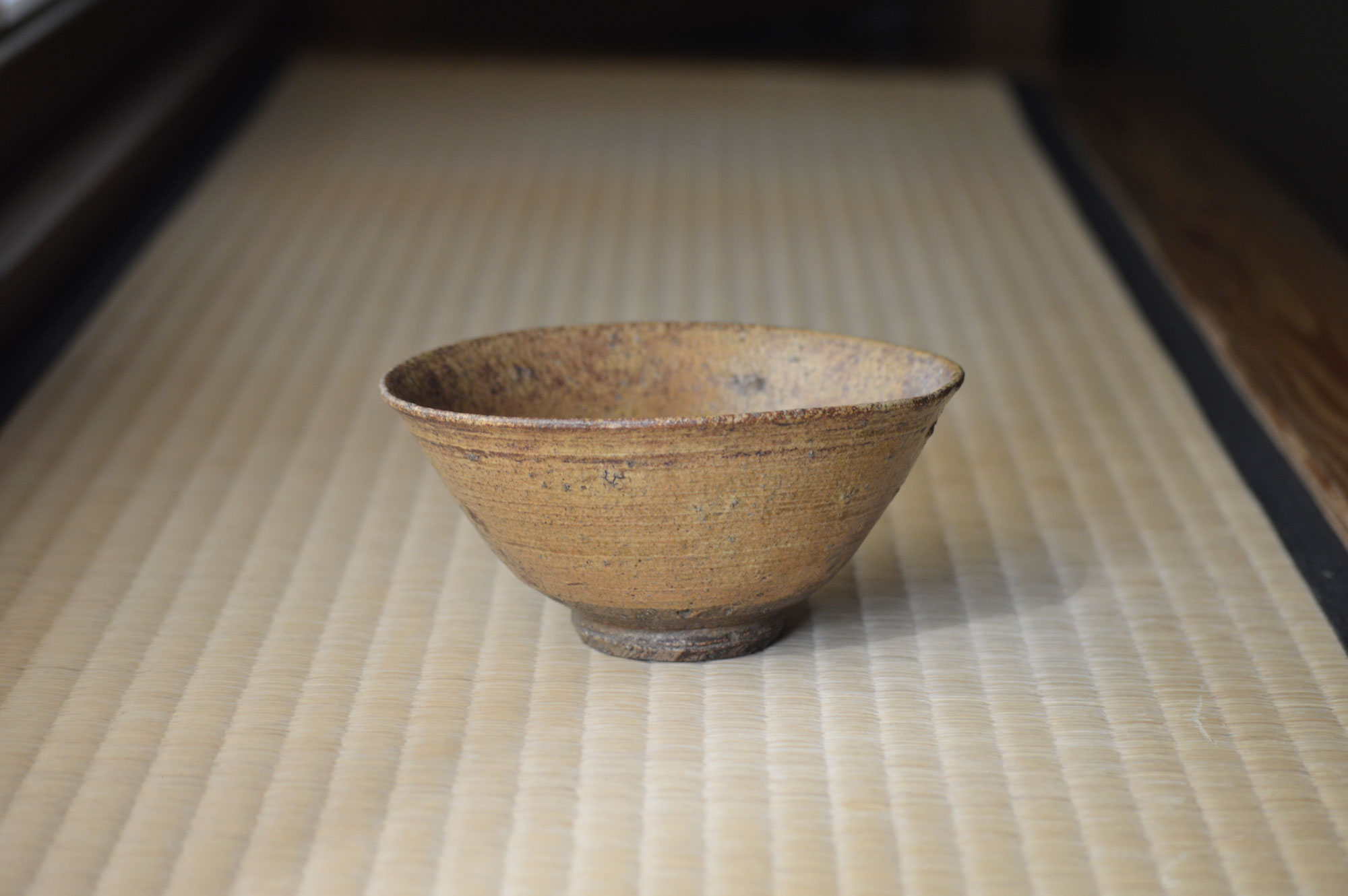 商品詳細: 黄伊羅保茶碗