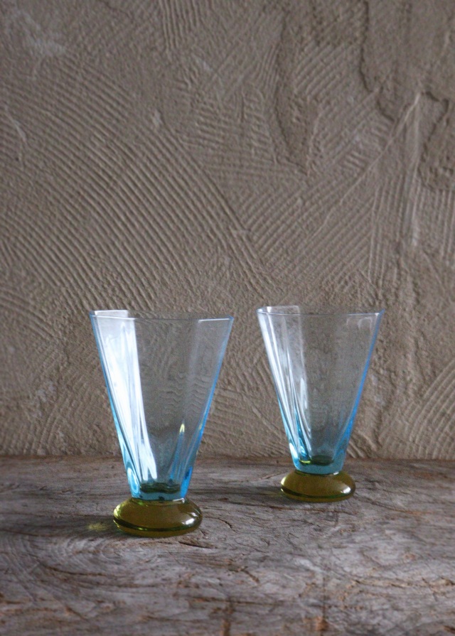 r*.様 ベネチアングラス カラフルガラスボウル ウサギスタンド付き r