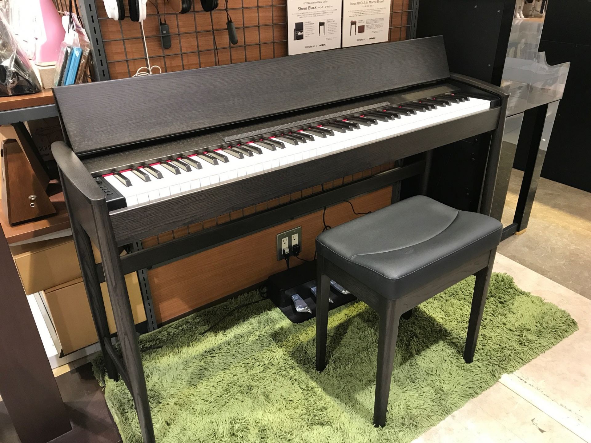 電子ピアノ】カリモク家具×ローランド「きよら」に新色が出ました