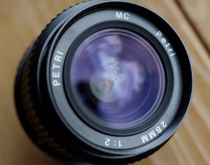 Cosina cosinon-w ( Petri ) MC 28mm F2 Lens Reviews - Cosina Lenses