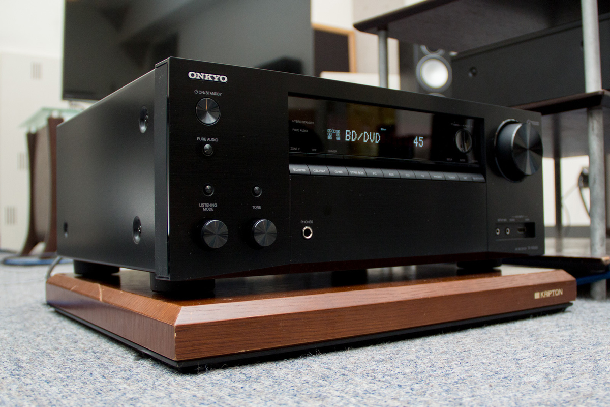 オンキヨーのAVアンプ「TX-NR686」レビュー。幅広いニーズに応える優秀