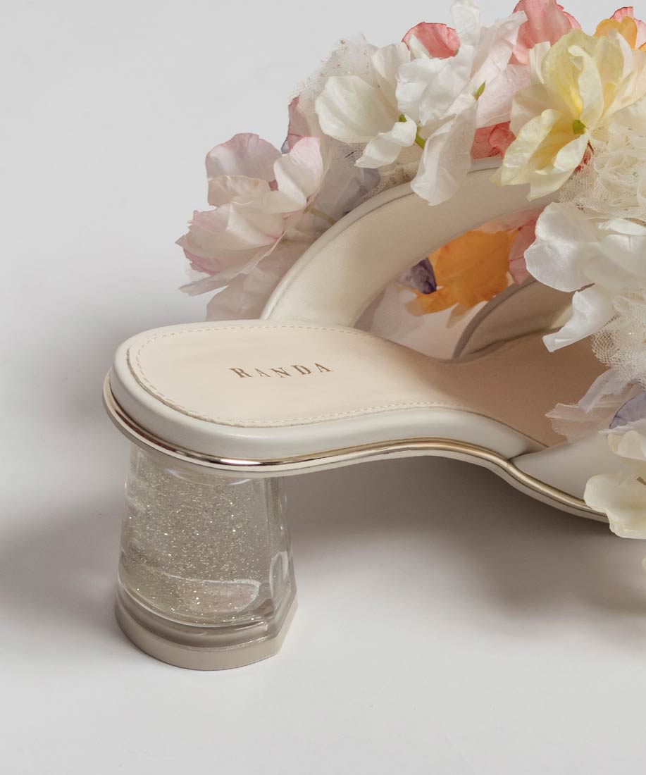 LUXURY ITEM】フラワーブーケミュールサンダルRANDA公式サイト