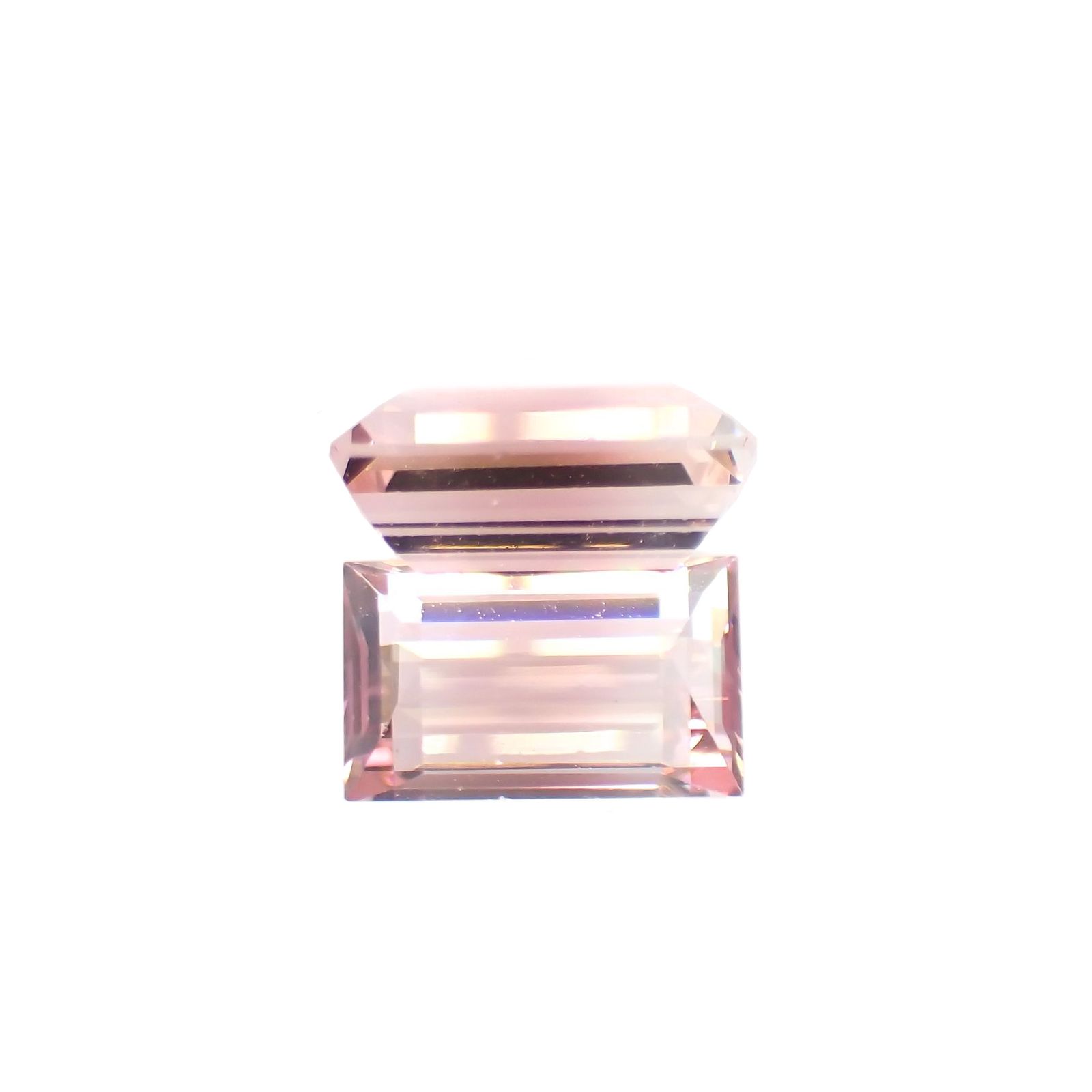 パーティカラートルマリン(宝石名パーティカラード・トルマリン