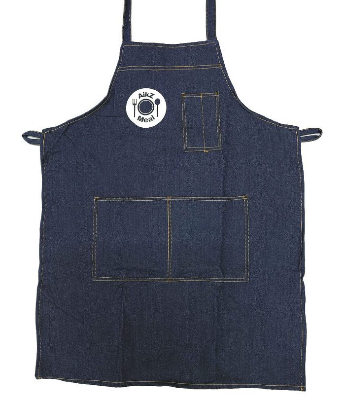 餃子屋かときん様のロゴ入り胸当てデニムエプロンを製作 – チーム