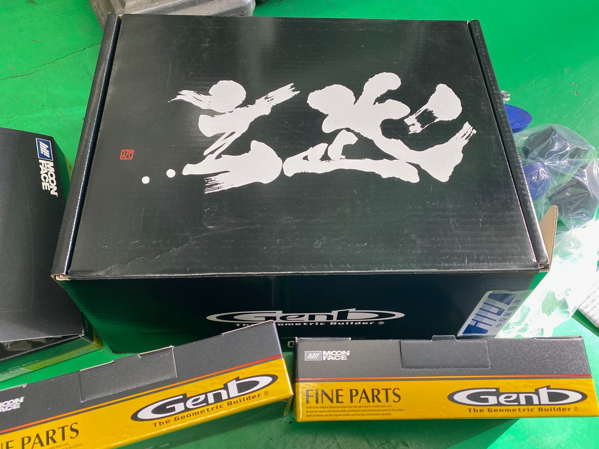 キャラバン 玄武 ローダウンブロックキット 取付 | 店舗おススメ情報