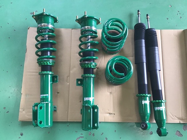 RC1オデッセイ TEIN車高調取付 | 店舗おススメ情報 | タイヤ館