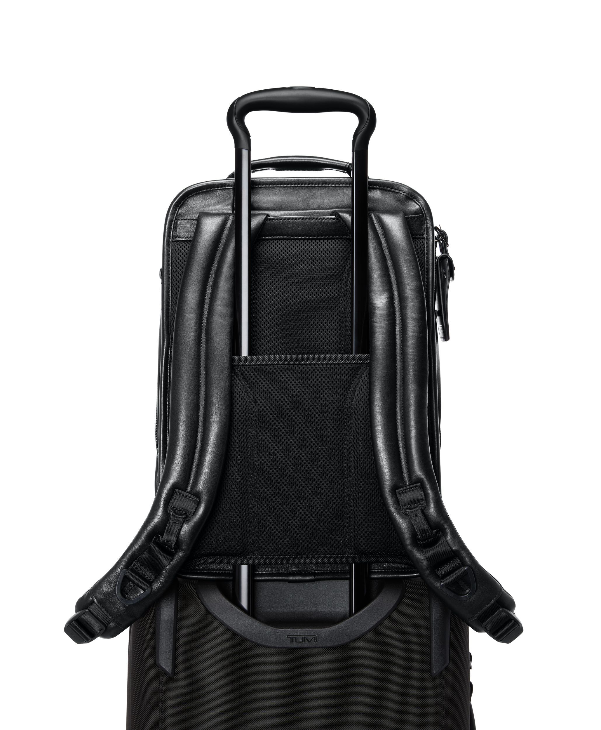 TUMI ALPHA（アルファ） ミディアム・15インチ・エクスパンダブル