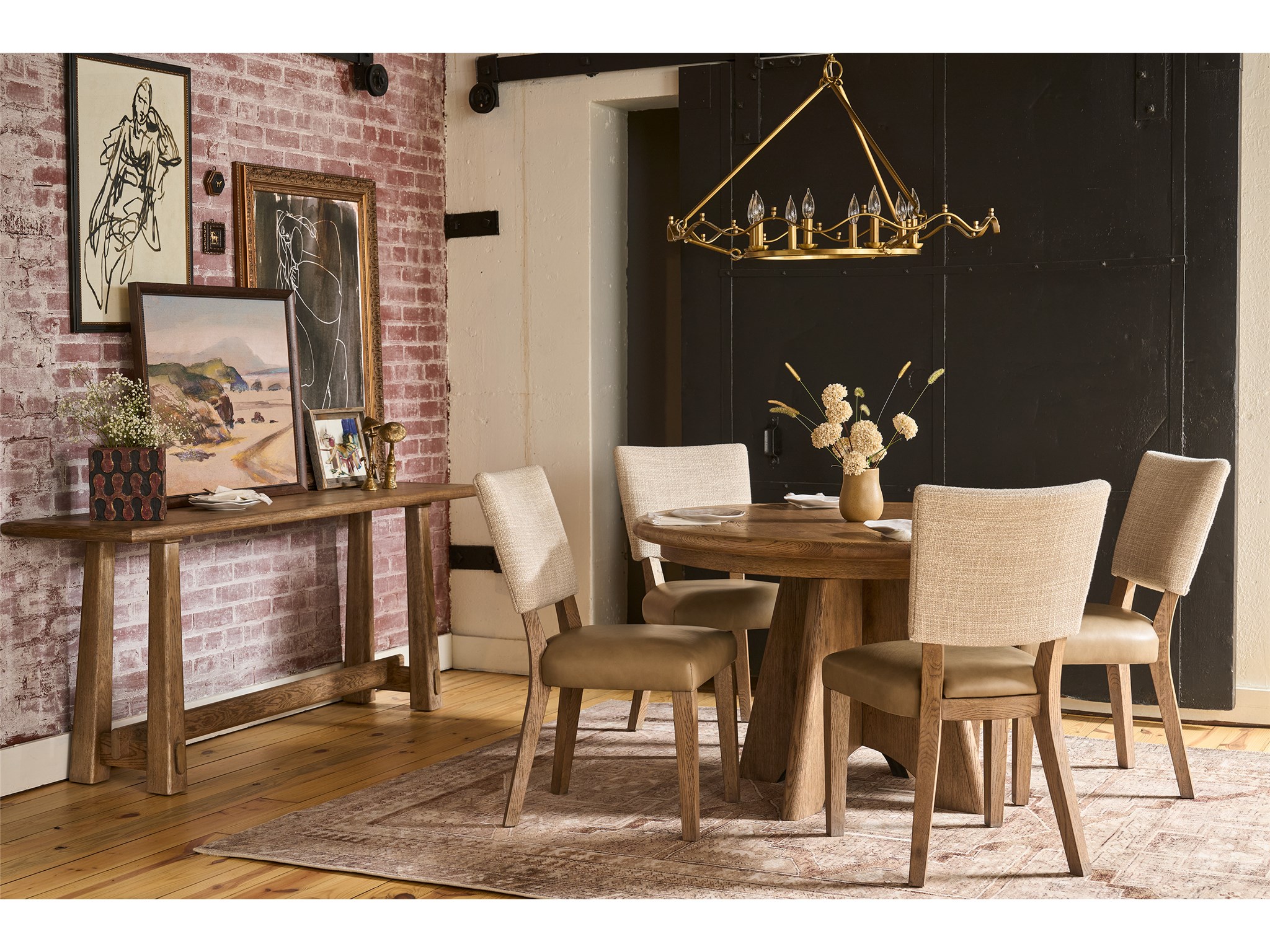 Griffith Park Sienna Round Dining Table | Universal Furniture