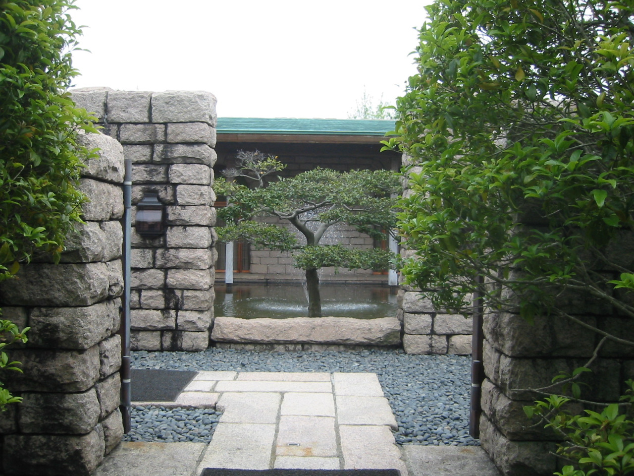 静岡市立芹沢銈介美術館｜スポット・体験｜【公式】静岡市観光ナビ