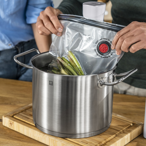 ツヴィリング Enfinigy 低温調理器 | ツヴィリング公式オンラインショップ