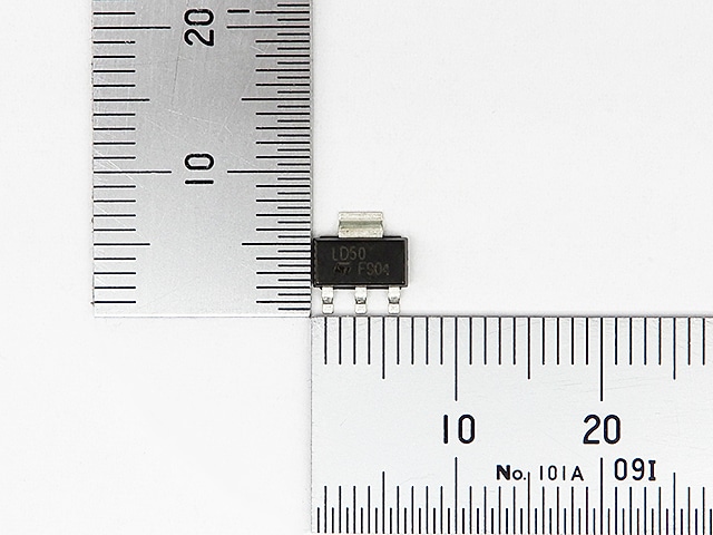 低ドロップアウト電圧レギュレーター 5V800mA LD1117S50: 半導体 秋月