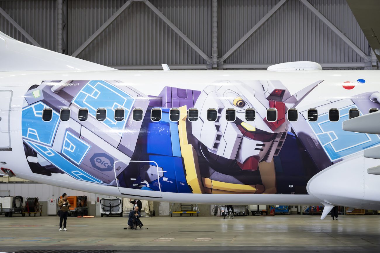 特別塗装機「JALガンダムJET」発進！ 初便は3月3日の羽田発徳島行き