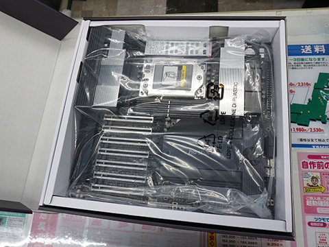 Ryzen Threadripper PRO 7000 WX対応マザー「Pro WS WRX90E-SAGE SE