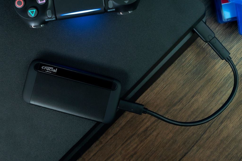 Crucial X8 1TB Portable SSD | CT1000X8SSD9 | Crucial UK