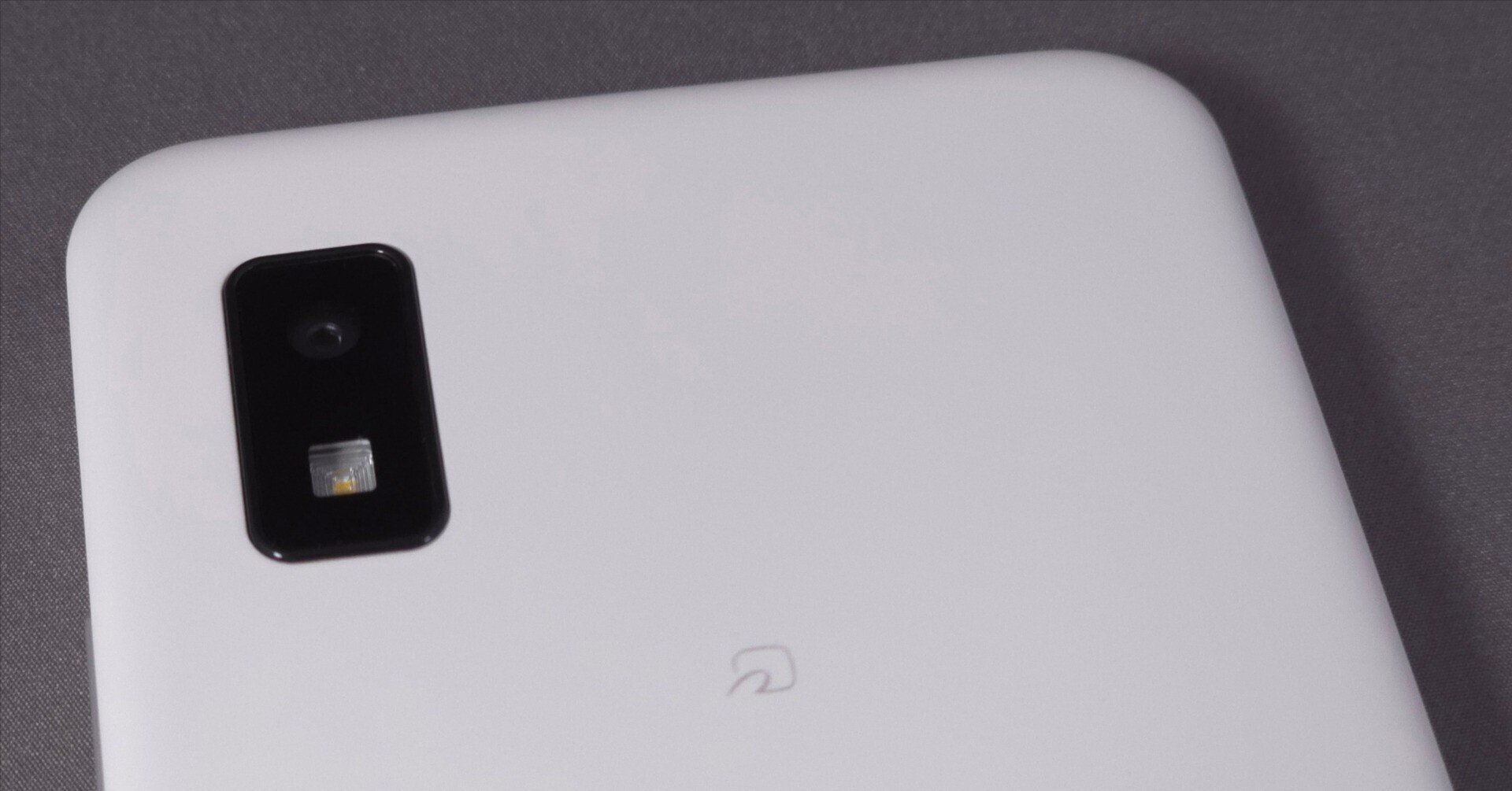 AQUOS wish3をレビュー|コンパクトで軽くて安いが性能は抑えめ、全体的