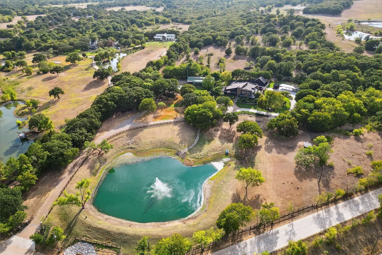 9998 Hilltop Rd, Argyle, TX 76226 | Realtor.com®