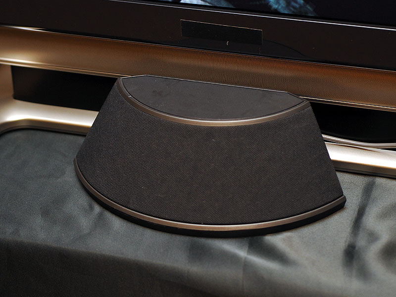 niro1.com、新フロントサラウンドシステム「“Q:”」