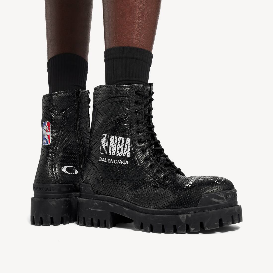 ブラック の メンズ Balenciaga | Nba Collaboration Combat Strike