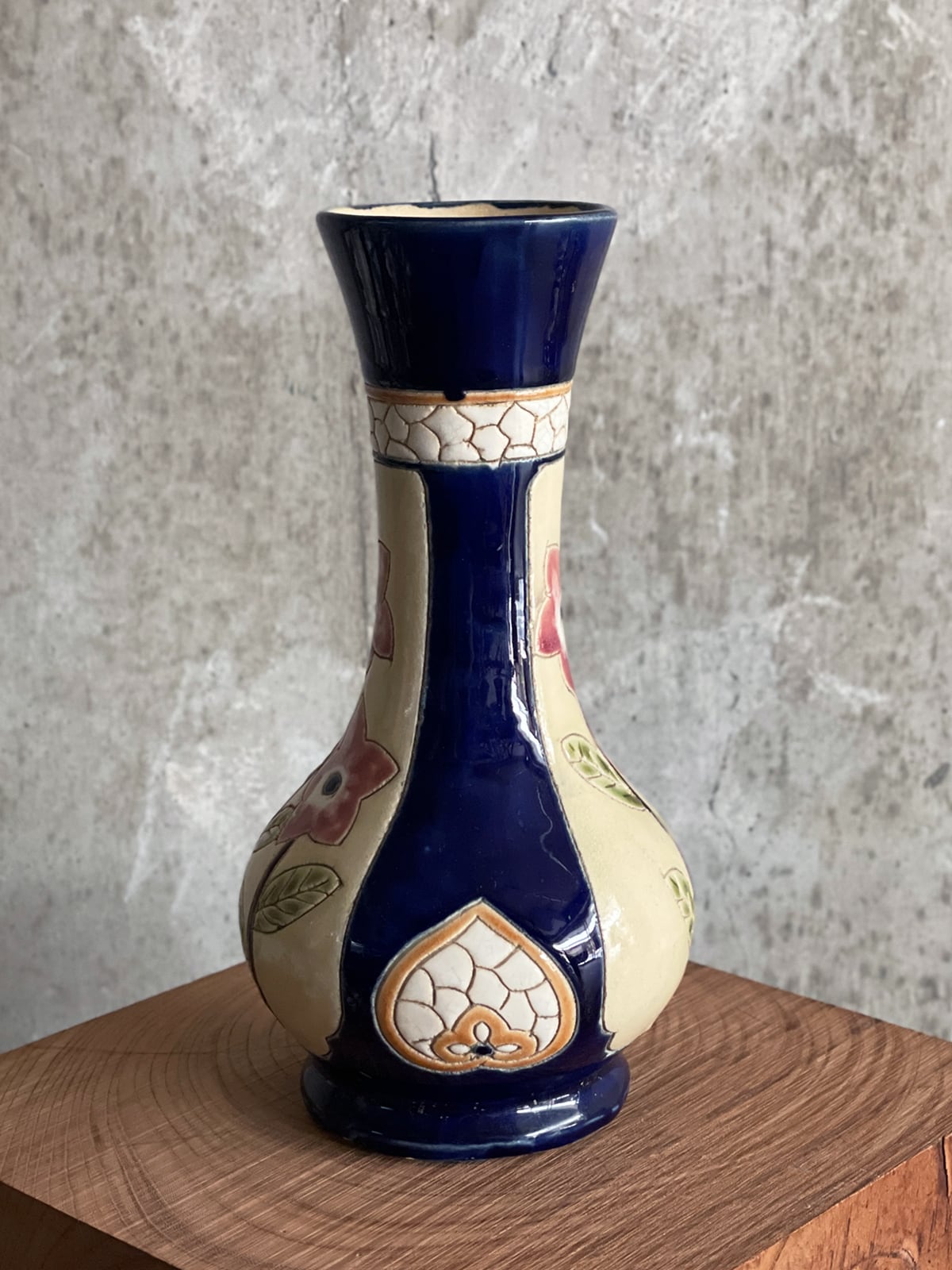 Bien Hoa／Flower vase | 333 & tay - Delivery Service