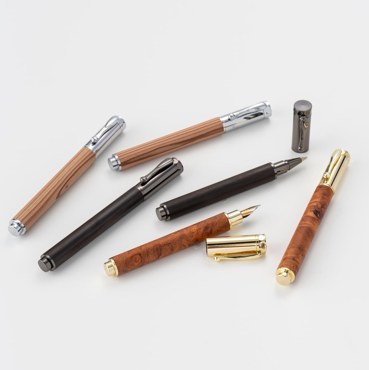 希少銘木材のローラーボールPen 屋久杉 /やくすぎ TWB2303 MagnetCap式