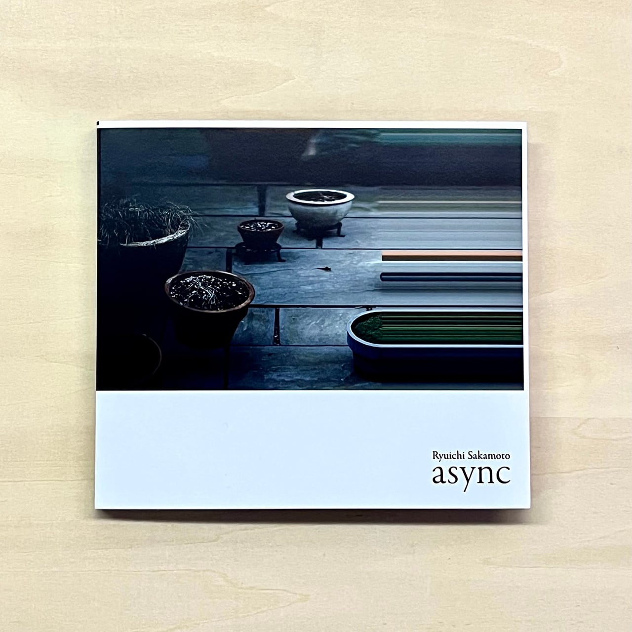 坂本龍一『async』（CD盤） | ON SUNDAYS