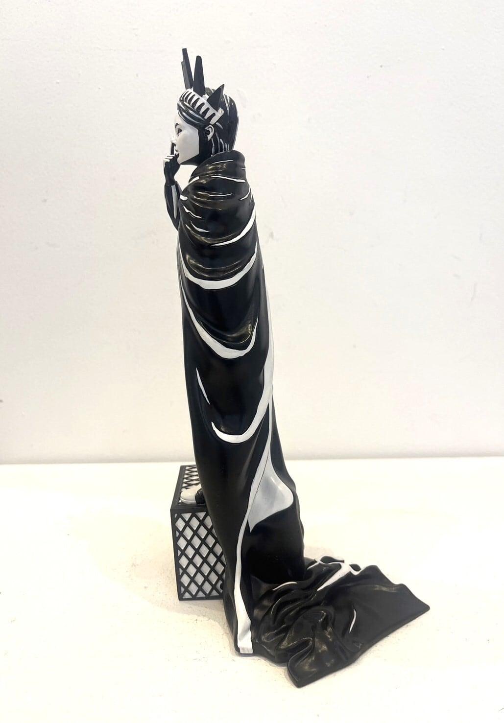 MIGHTY JAXX × LIBERTY GIRL Full Color Black | exclusive gallery