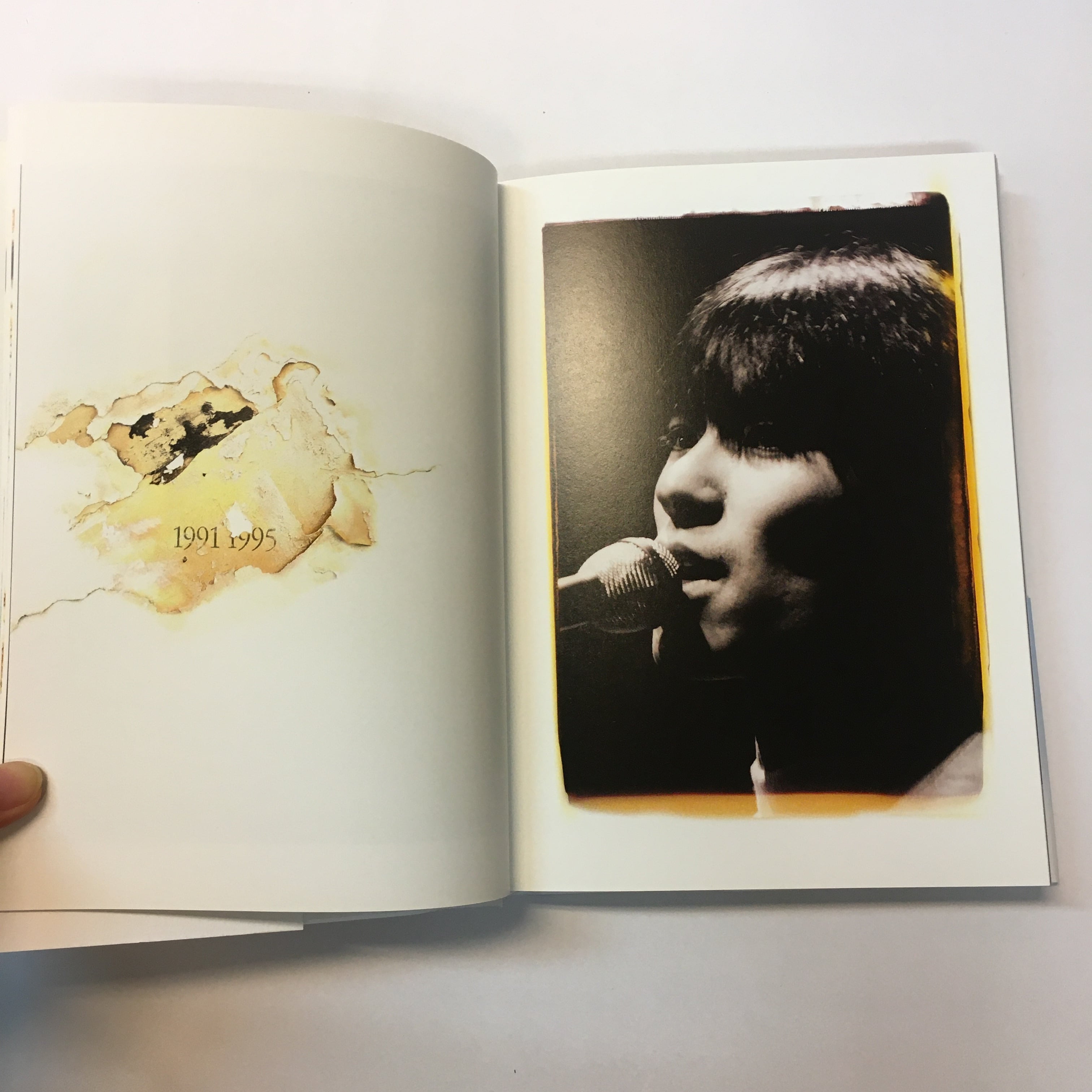 言葉ははかない スピッツ1991-2011 | 古書サンカクヤマㅤㅤㅤㅤㅤㅤㅤ