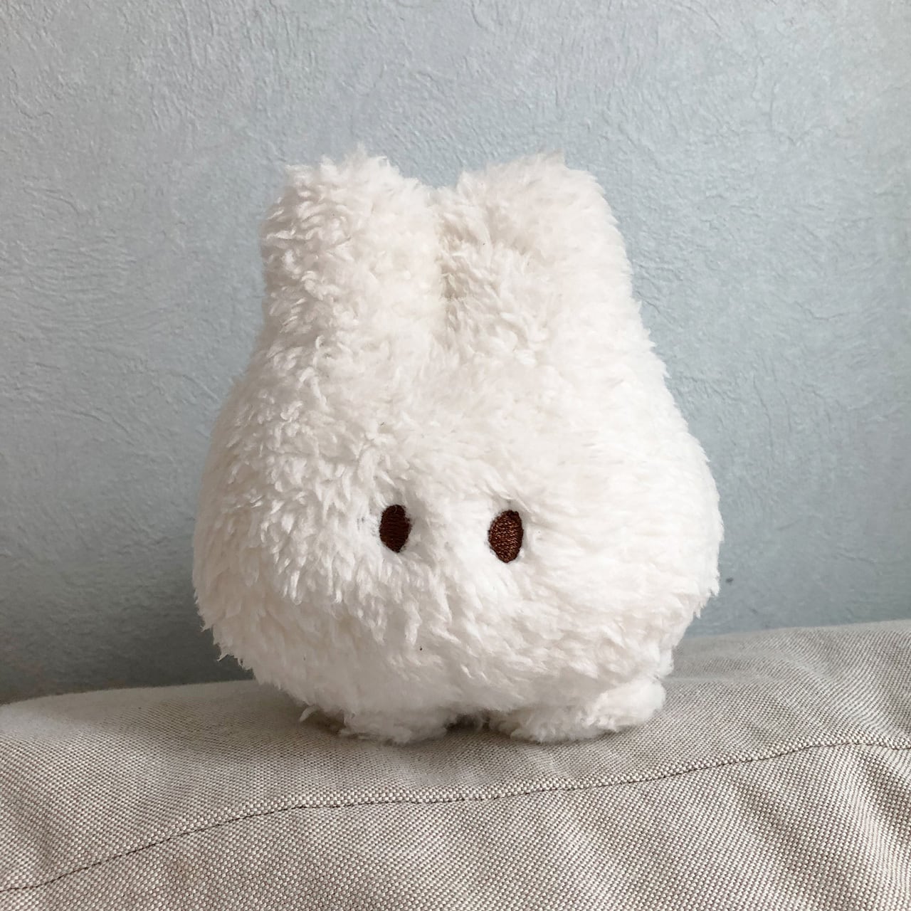 なでウサ ぬいぐるみ (M) (MK-104) | もくもくちゃん公式オンライン