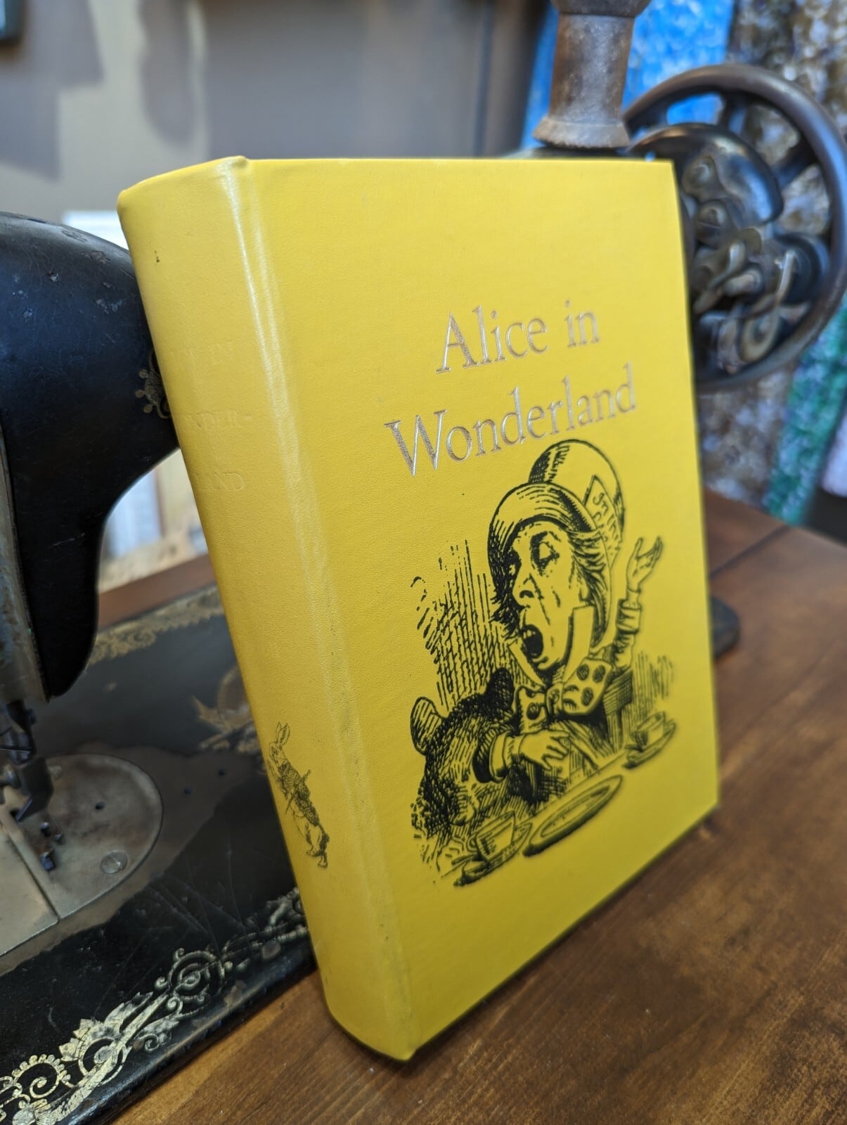 1965年発行 不思議の国のアリス 英国古書 アンティーク洋書 | 異世界の