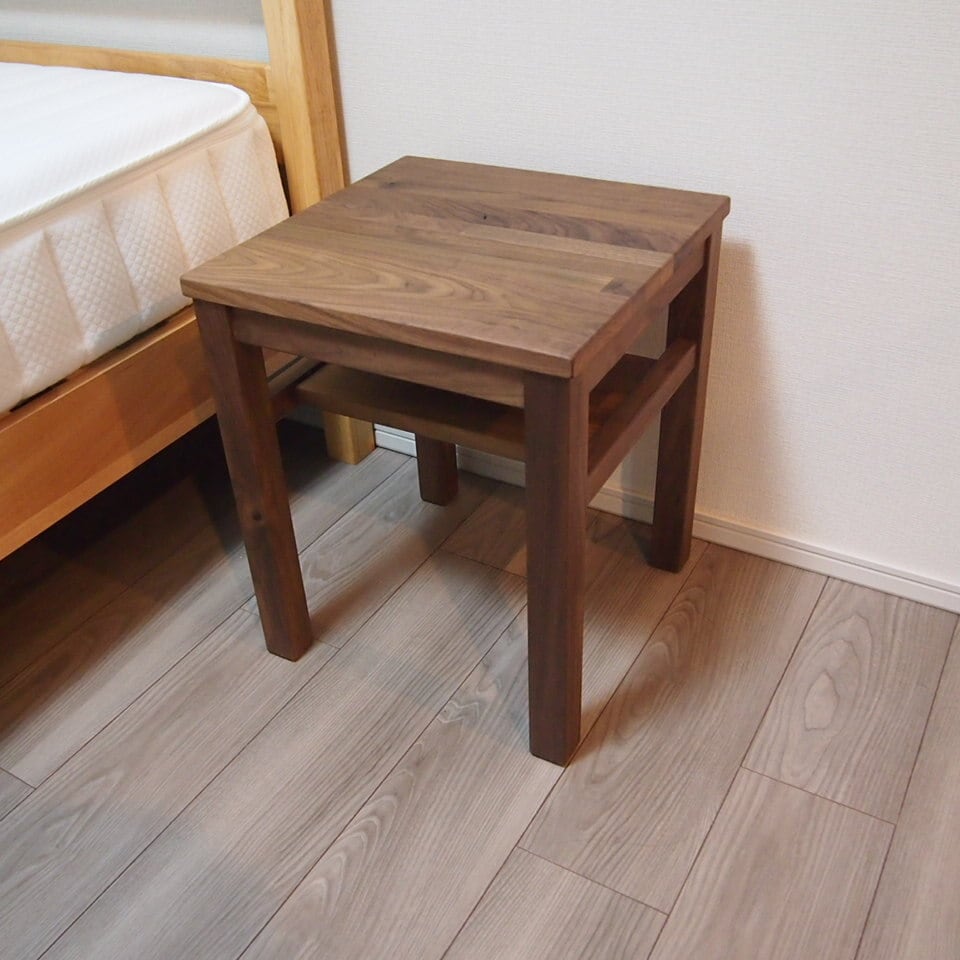 良品】MUJI 無印良品 木製サイドテーブルベンチ 板座 節あり EA51