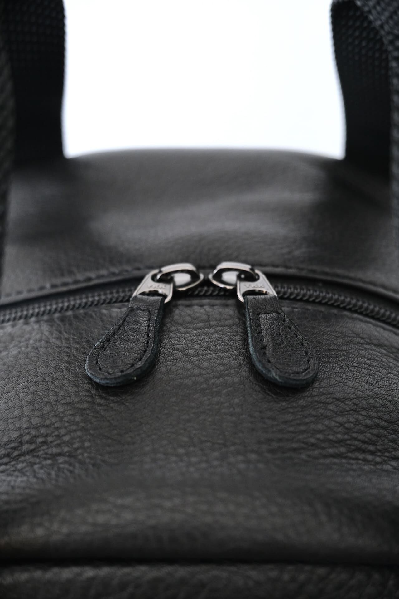 FUJITO Leather Helmet Bag Black | Directors Web Shop