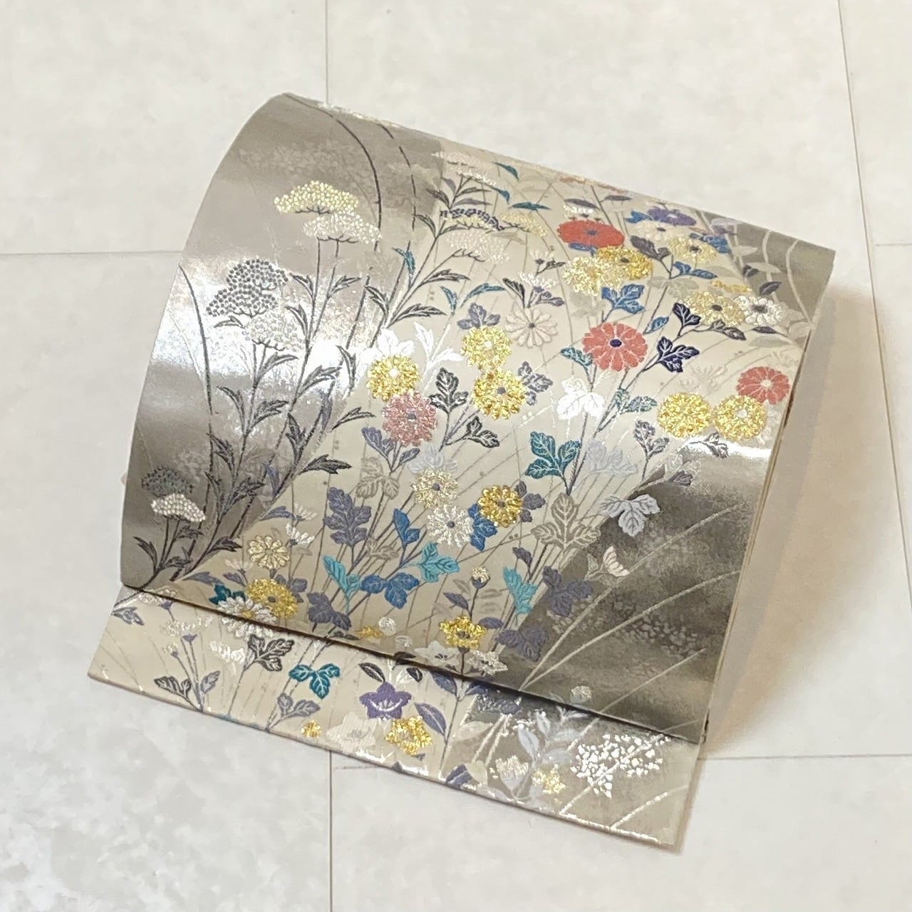 西陣織 唐織り 雪輪取り 華紋 銀通し 袋帯 正絹 花柄 白 ピンク 黄緑