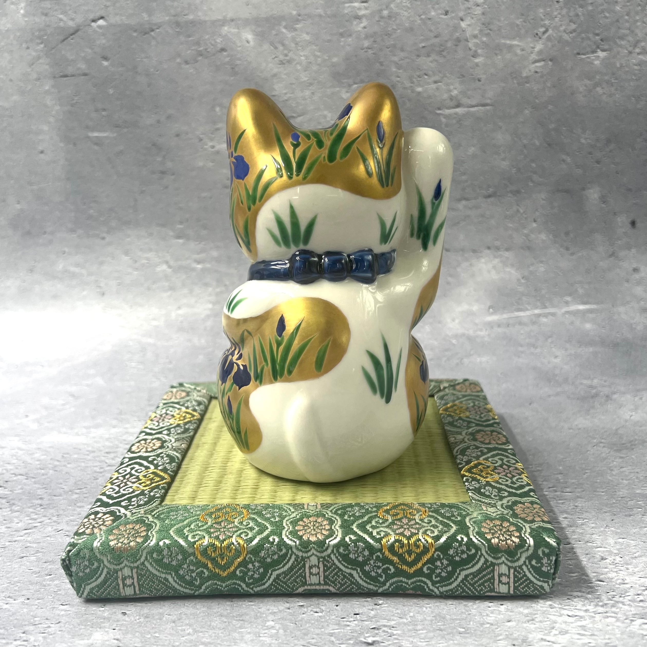 陶あん【新作】-招き猫- 白×金地 菖蒲 開運 | 京焼 陶あん ➖新作 一点物➖