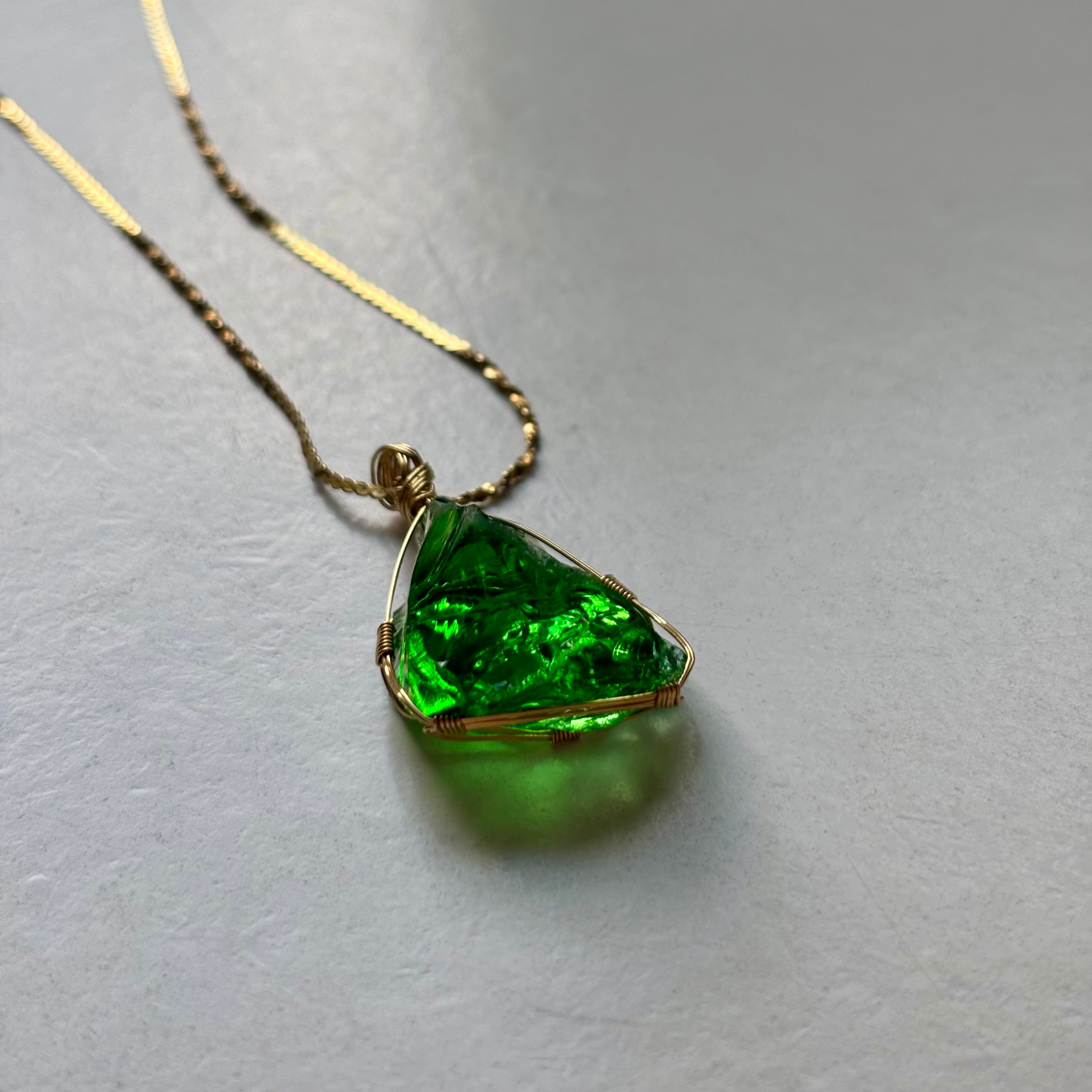 アンダラクリスタル原石（グリーン）ペンダントトップ | 天然石