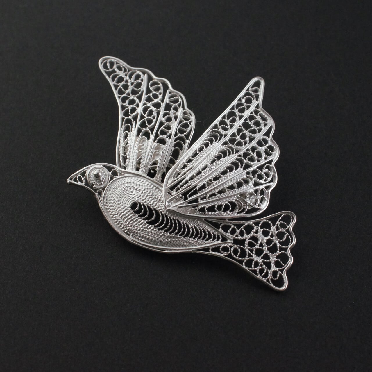 フラッピング バード ブローチ / 銀線細工 | マルタフィリグリー