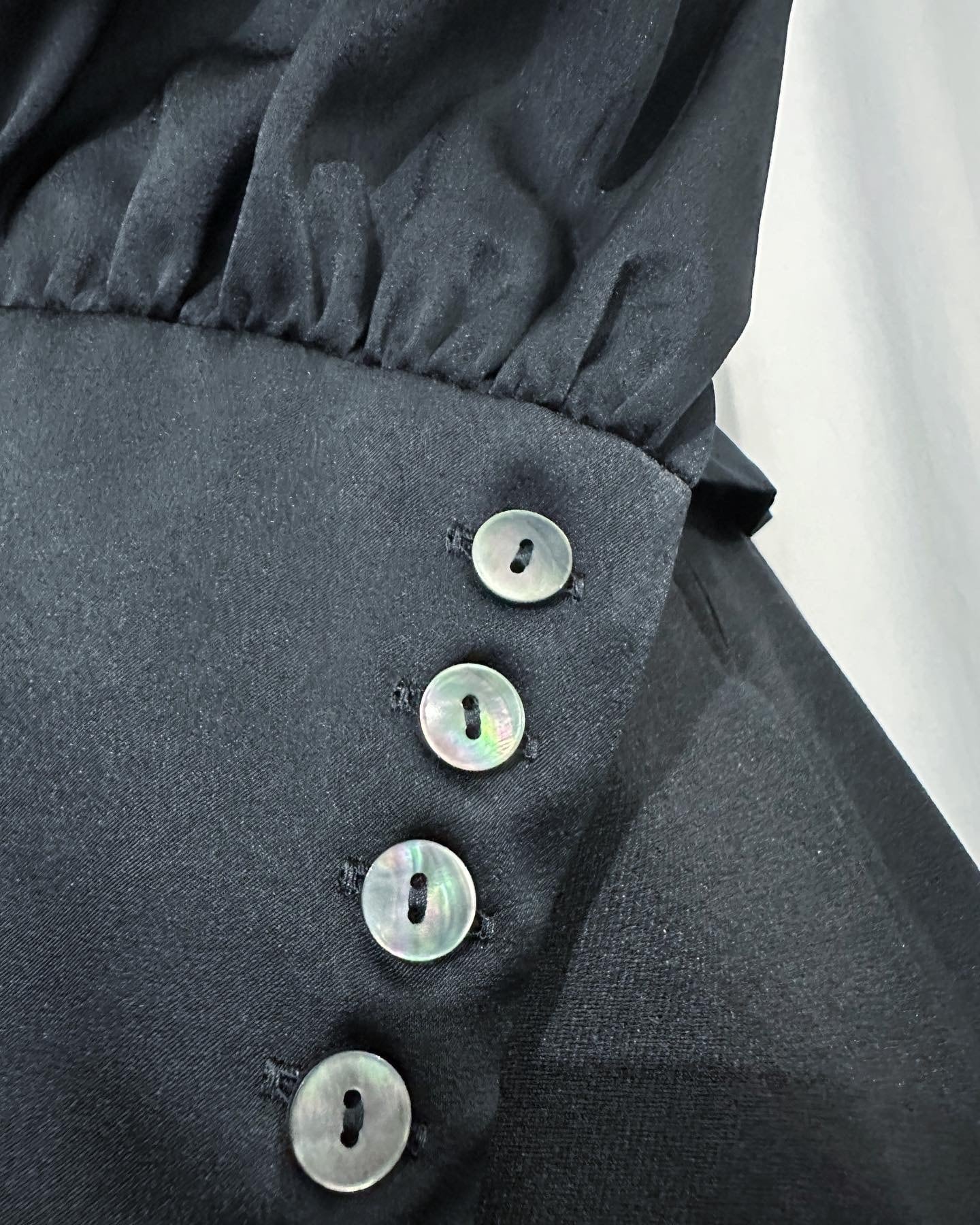 7212】ミストレスブラウス | Alpstola