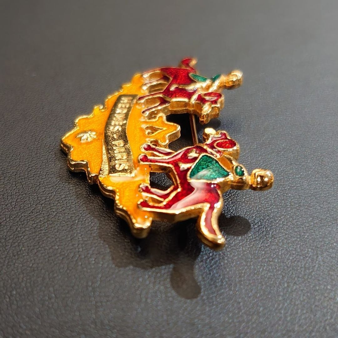 HERMES エルメス 七宝焼 ブローチ 犬と少女 女の子 男の子 犬