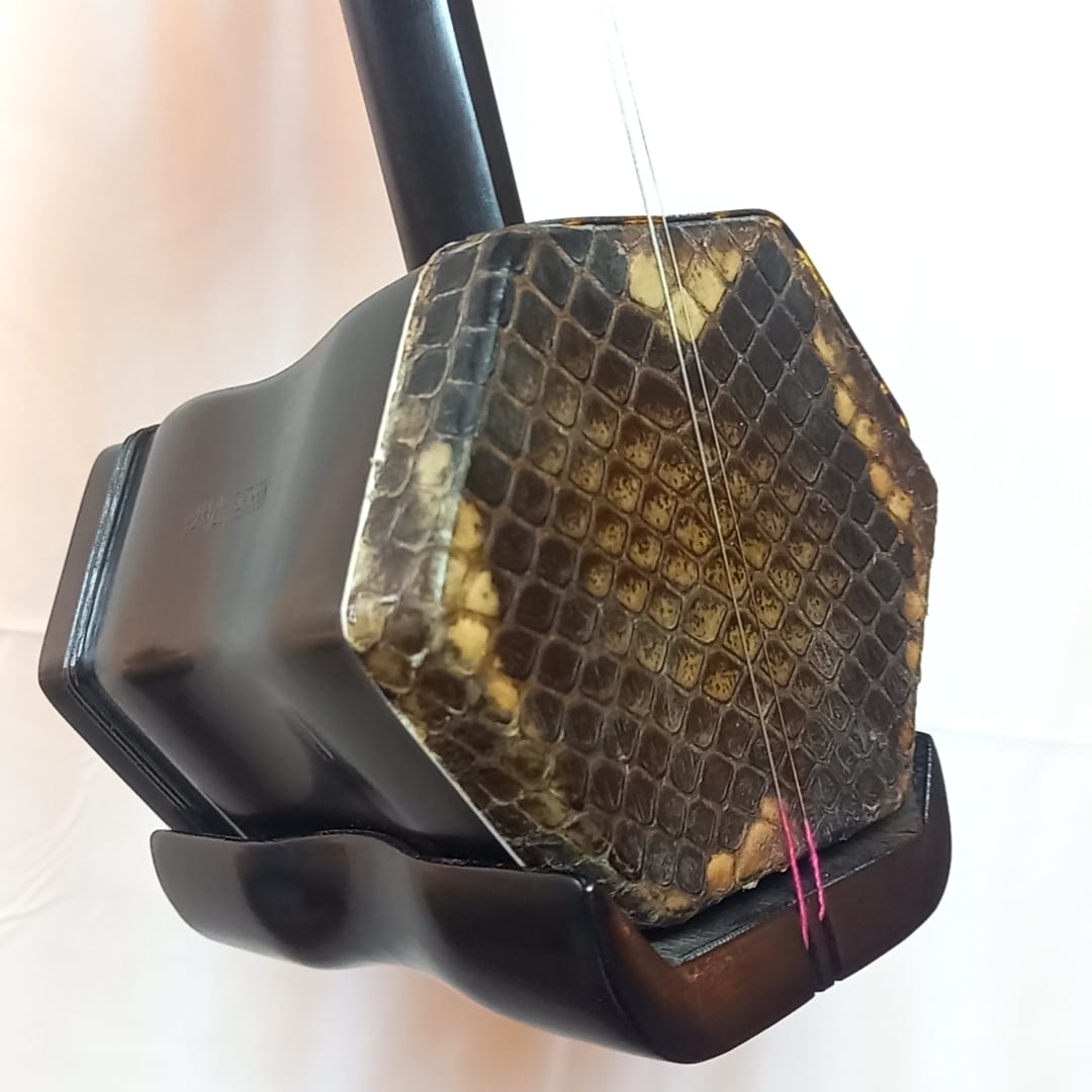 二胡姫アウトレット店