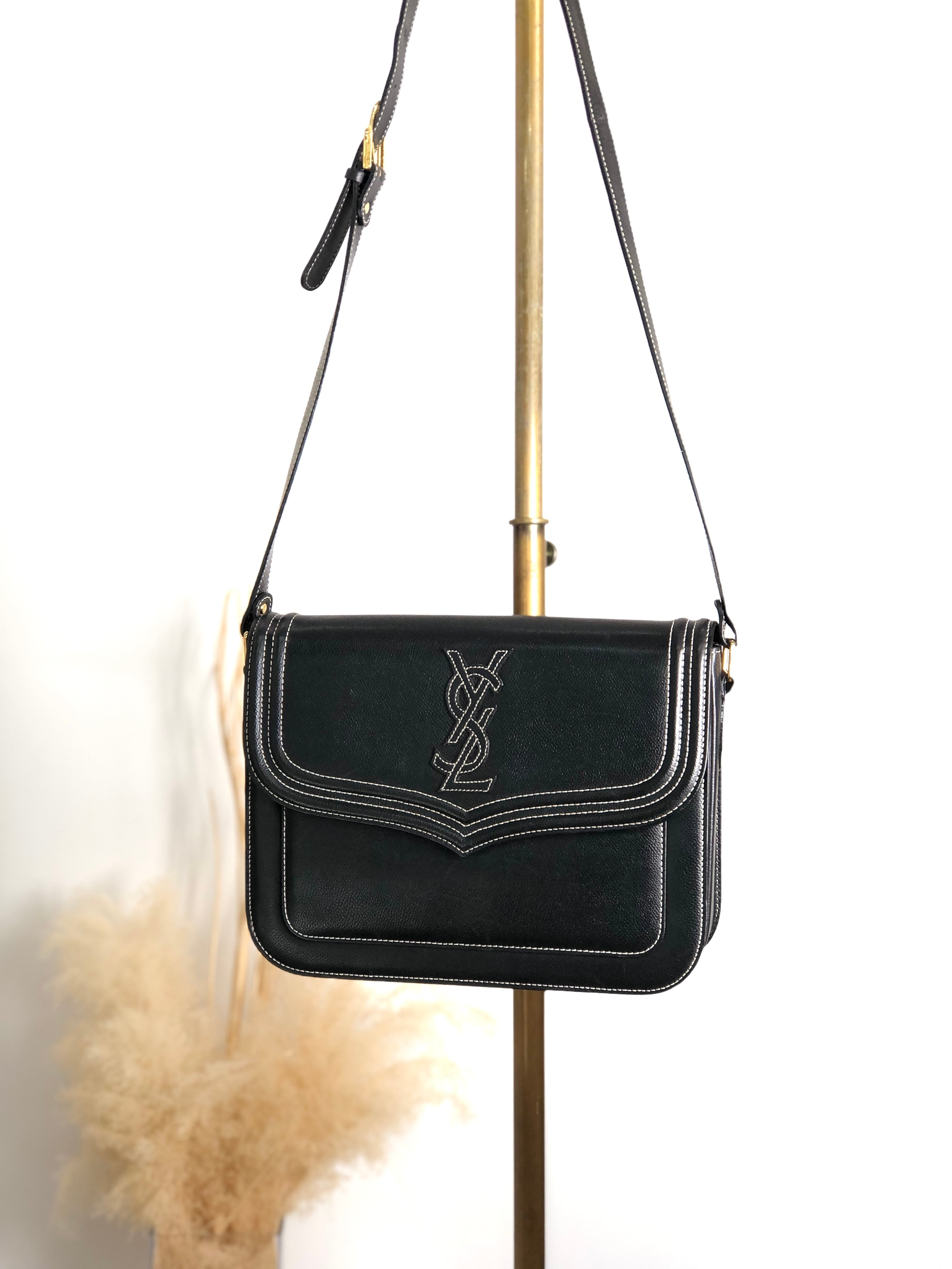 Yves Saint Laurent | VintageShop solo