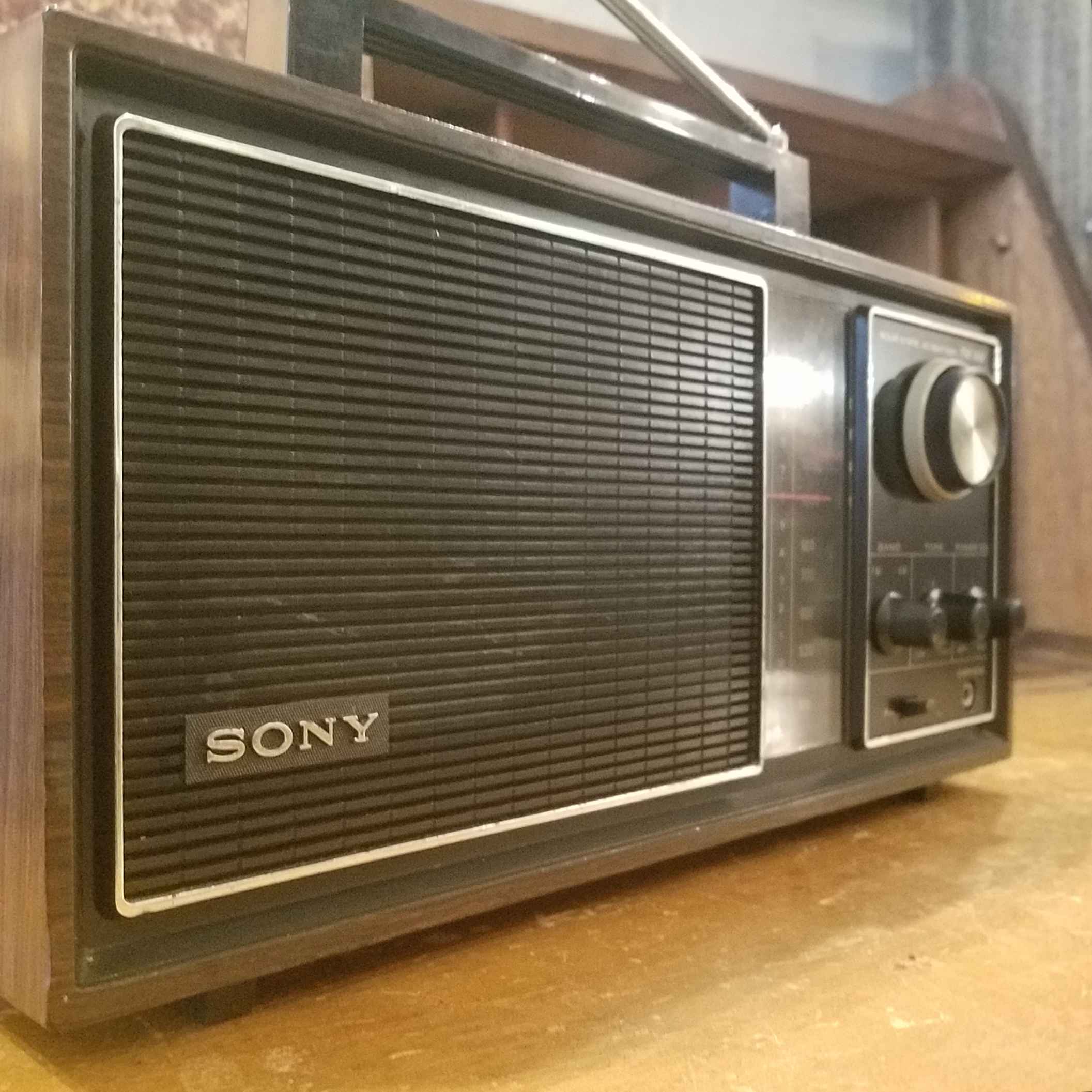 昭和レトロなSONY/ソニーの2バンドラジオ TFM-9200 - [Sold Out]過去の