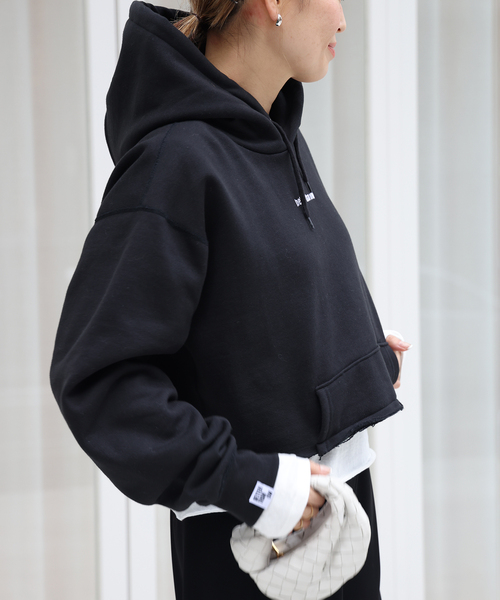 Deuxieme Classe（ドゥーズィエムクラス）の「BTN Short Hoodie
