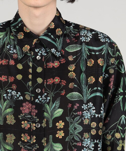 caban（キャバン）の「□CABaN シルク パレルモフラワープリント