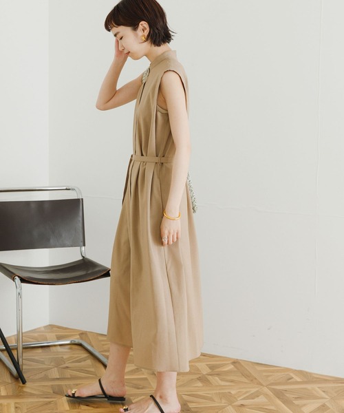 URBAN RESEARCH（アーバンリサーチ）の「ベルト付きタックノースリーブ