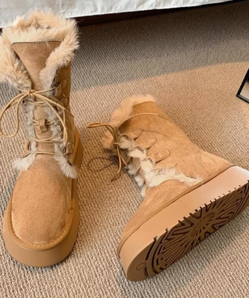 A'GEM/9 × .kom『.KOM/ドットケーオーエム』ムートンブーツ .KOM│A