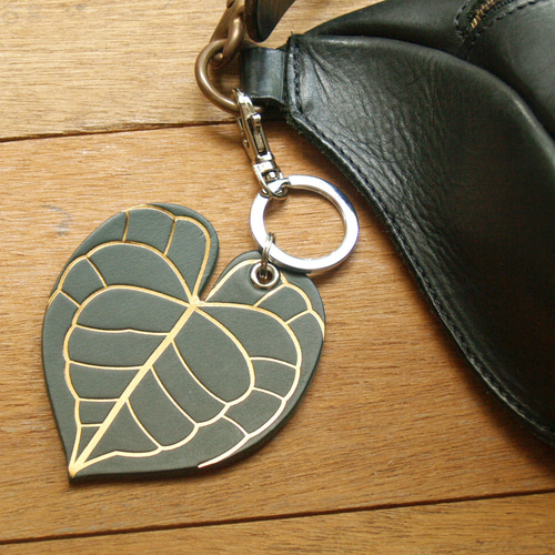 バッグチャーム】観葉植物ハンドメイドレザーキーホルダー（英字