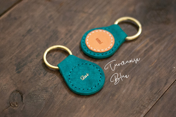 刻印無料｜透き通るようなターコイズブルーのキーホルダー（イタリアン