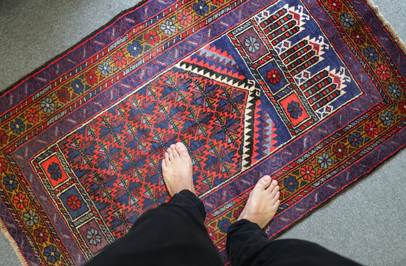 141×89 トライバルラグ ヴィンテージラグ バルーチ 手織りラグ