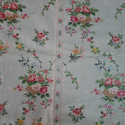 フランスアンティークGROS DE TOURS サンプル刺繍シルククロス 生地