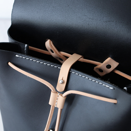 牛革手作りリュックサックレザーバックパック リュック・バックパック